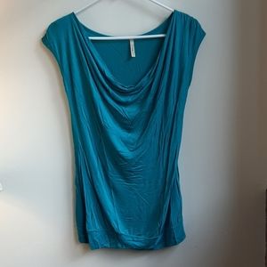 Bella D. teal loose scoop-neck cap-sleeve shirt